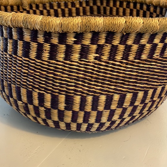 New African Market Basket Large round with leather handle navy blue/purple - Picture 6 of 15